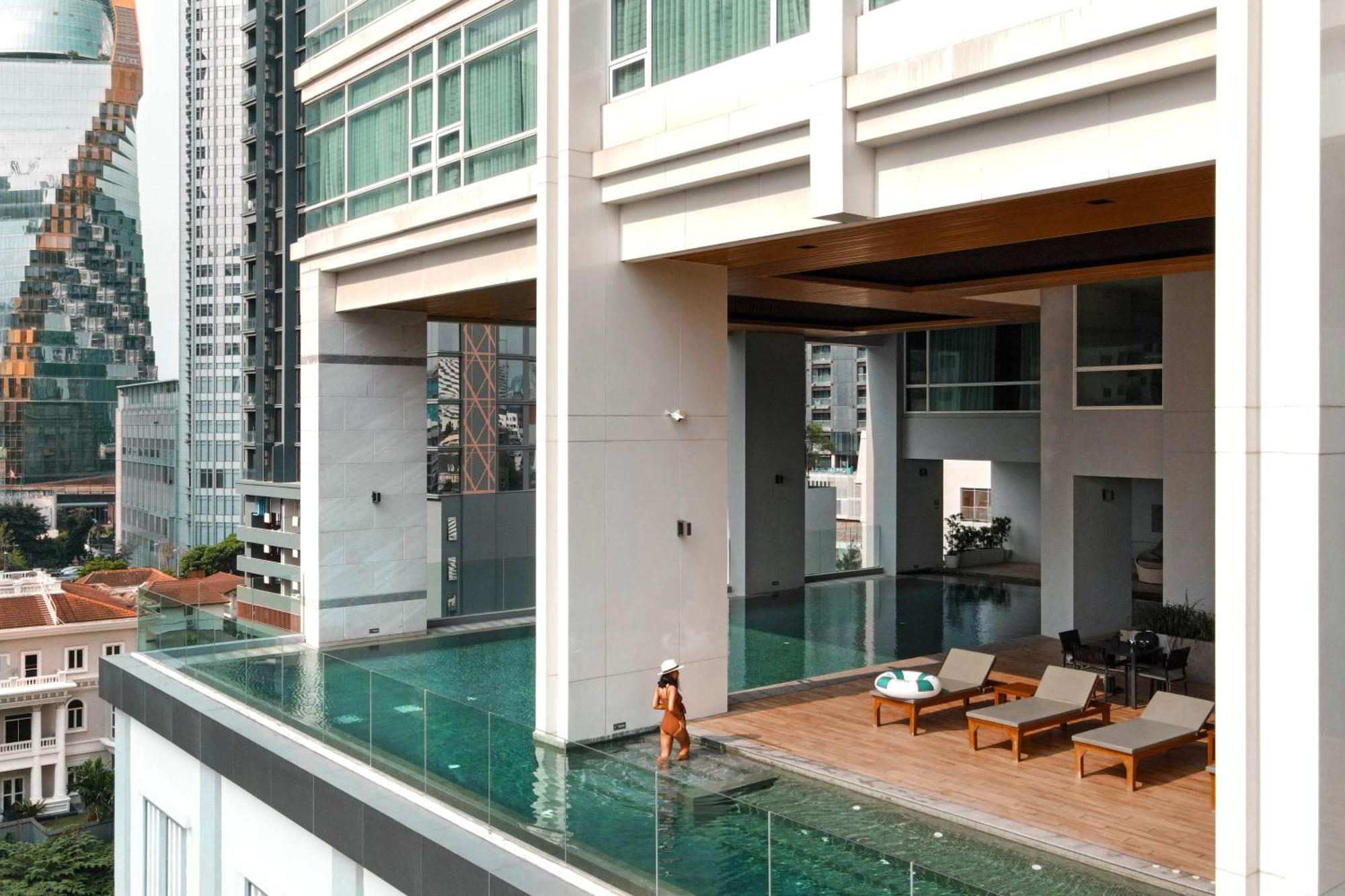 Jasmine 59 Hotel Bangkok Ngoại thất bức ảnh The swimming pool at the 10th floor