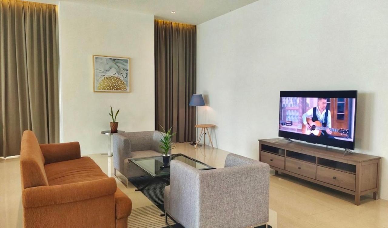 Jasmine 59 Hotel Bangkok Ngoại thất bức ảnh A living room in a serviced apartment in Ho Chi Minh City, Vietnam